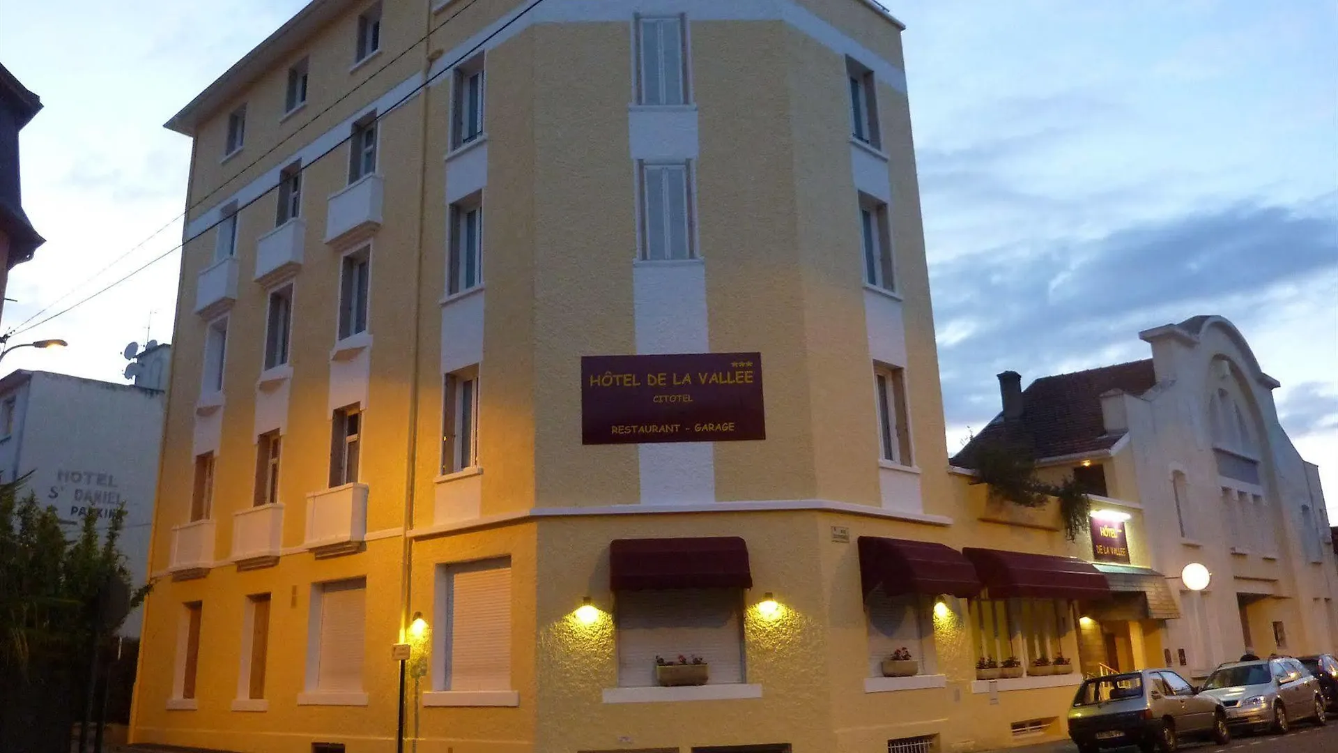 Cit'Hotel de La Vallée Lourdes